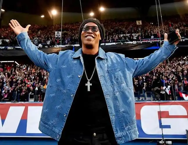 与果断力的 与果断力的